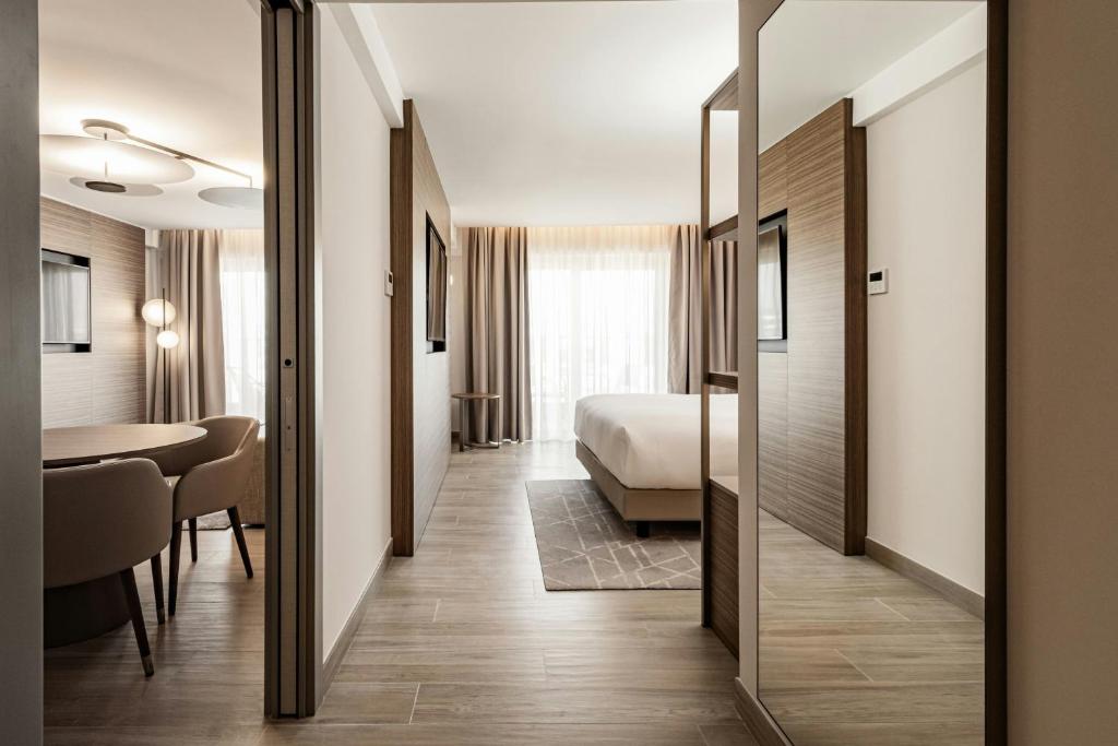 AC Hotel by Marriott St Julian's - 19