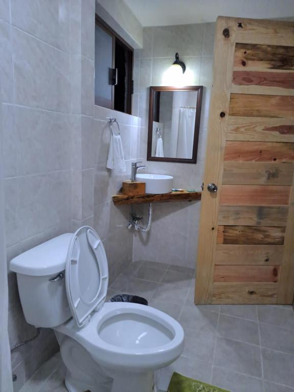 Koupelna v ubytování Cabaña La Hacienda 1