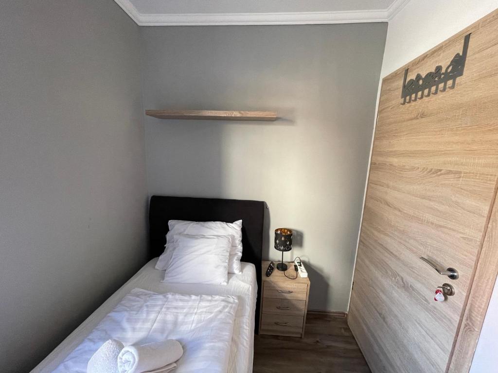 Postel nebo postele na pokoji v ubytování Nockalm Cottage