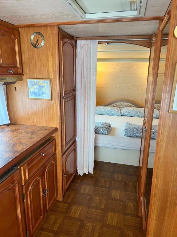 Postel nebo postele na pokoji v ubytování Caravan Cavallino - Valentini in Campeggio Union Lido