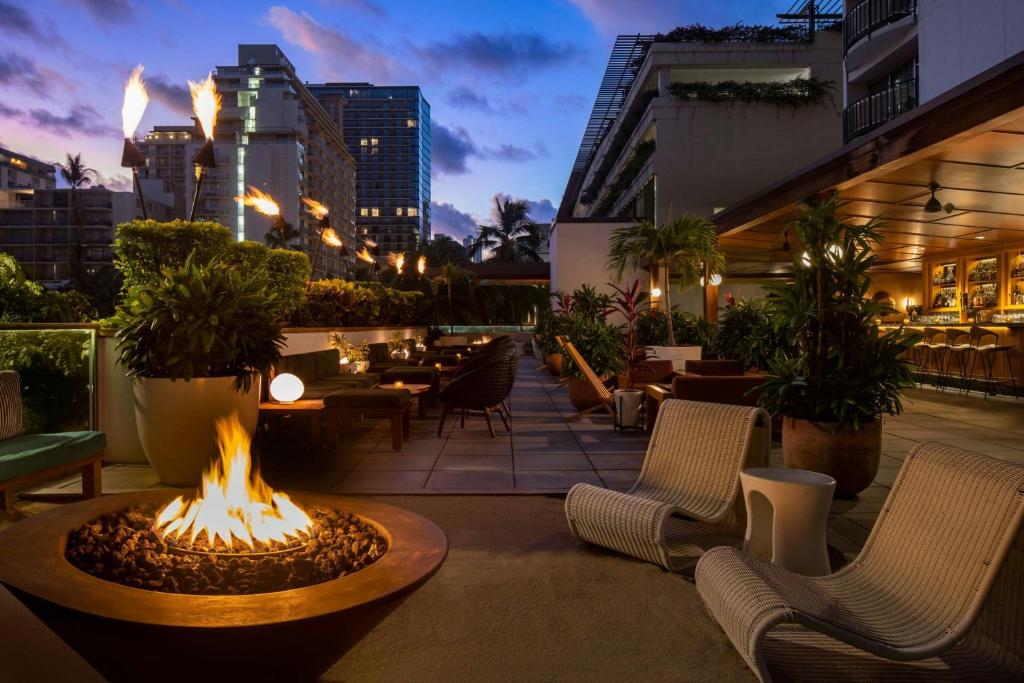 The Laylow Waikiki, Autograph Collection photo
