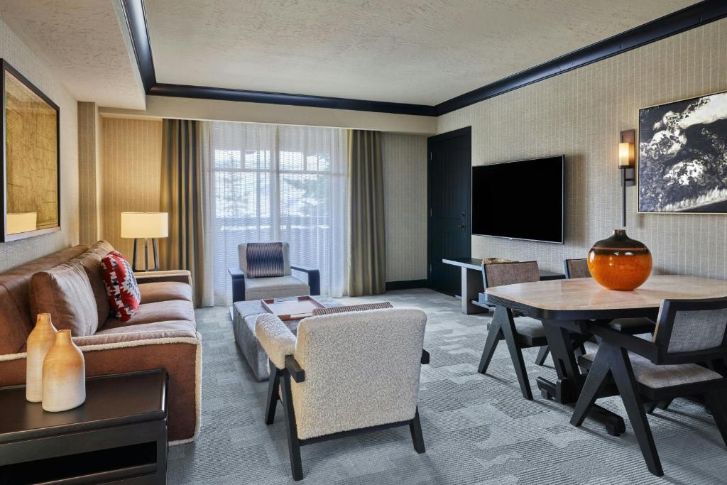 The Ritz-Carlton, Bachelor Gulch photo 2
