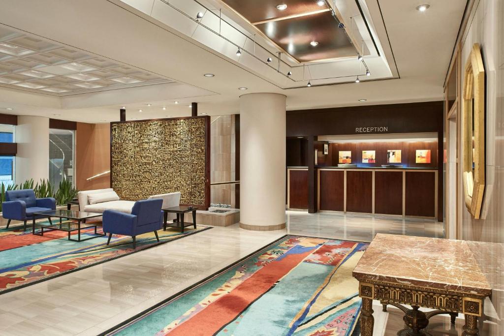 Posezení v ubytování Metropolitan Hotel Vancouver