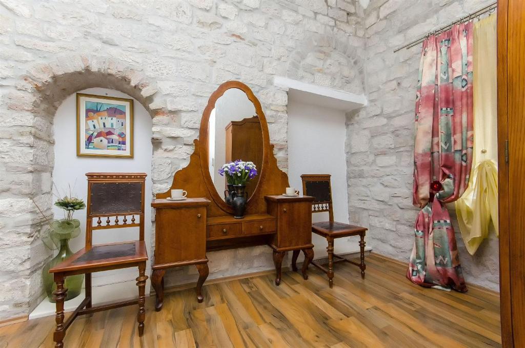 Fotografie z fotogalerie ubytování Palace Derossi v Trogiru