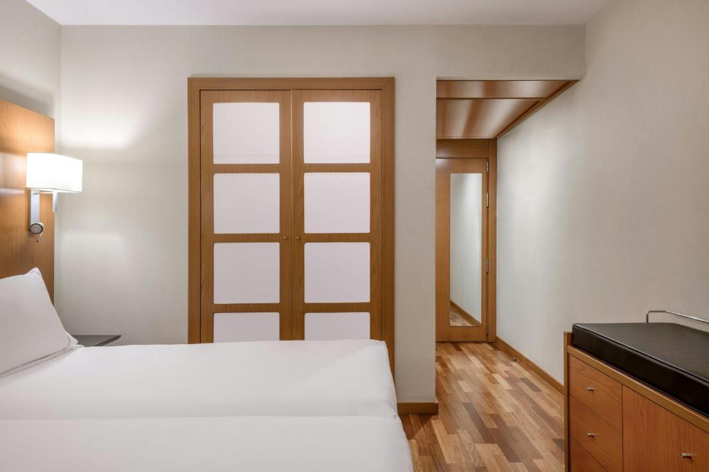 AC Hotel Sevilla Fórum by Marriott - Habitación Doble Estándar
