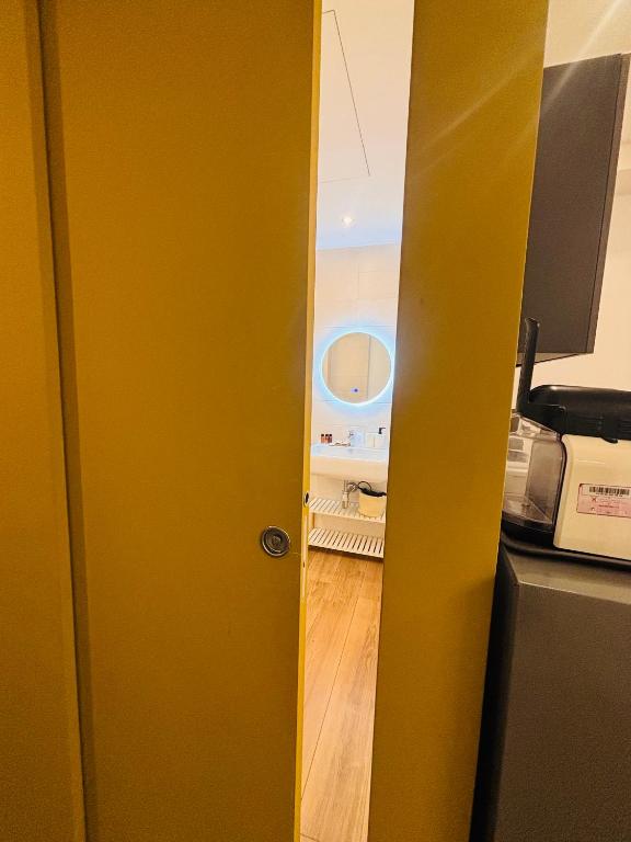 A kitchen or kitchenette at Trase & Isse Holiday Home