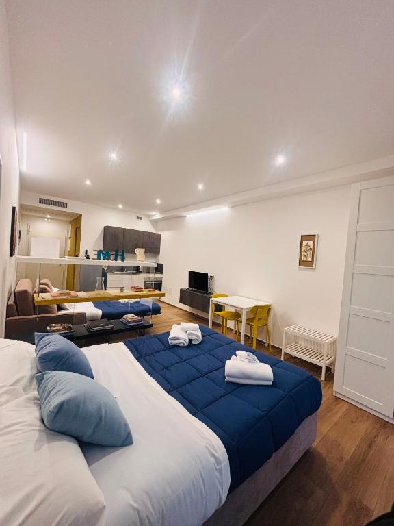 A bed or beds in a room at Trase & Isse Holiday Home