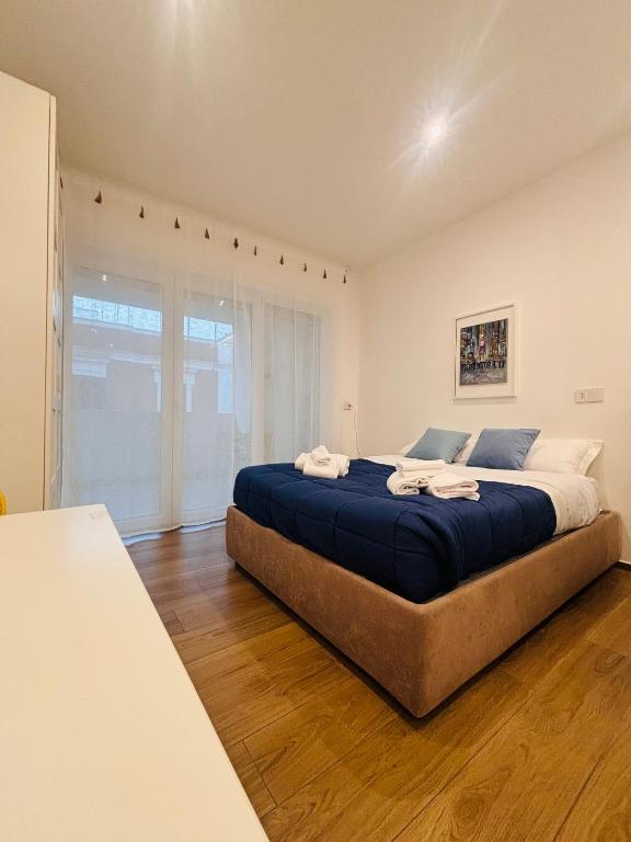 A bed or beds in a room at Trase & Isse Holiday Home