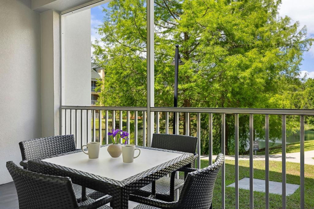 Sheraton Broadway Resort Villasにあるバルコニーまたはテラス