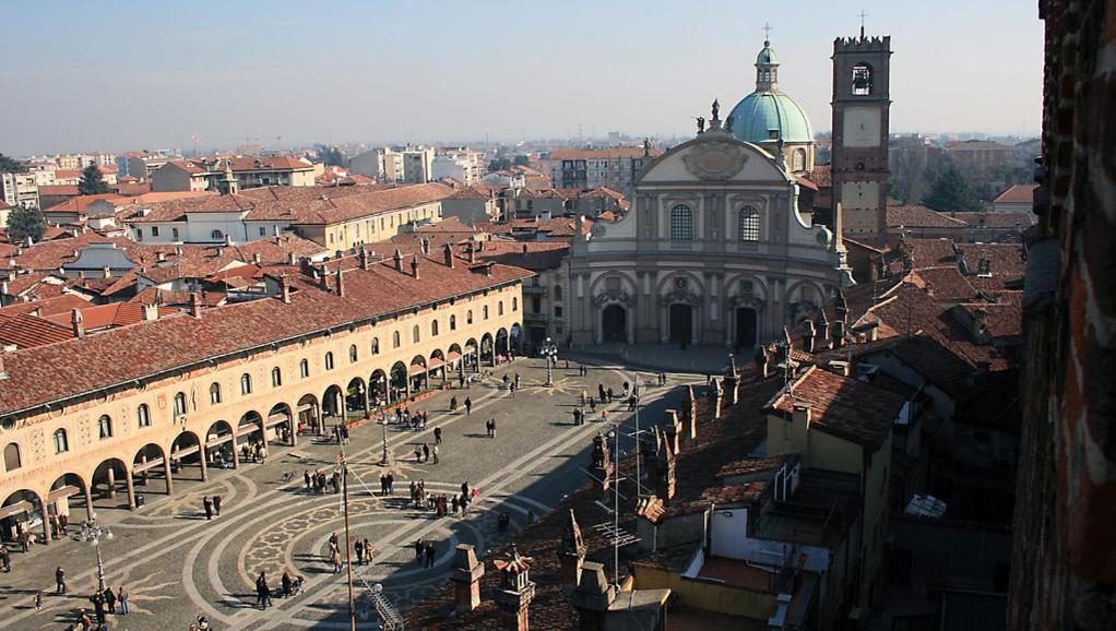 Nespecifikovaný výhled na destinaci Vigevano nebo výhled na město při pohledu z apartmánu