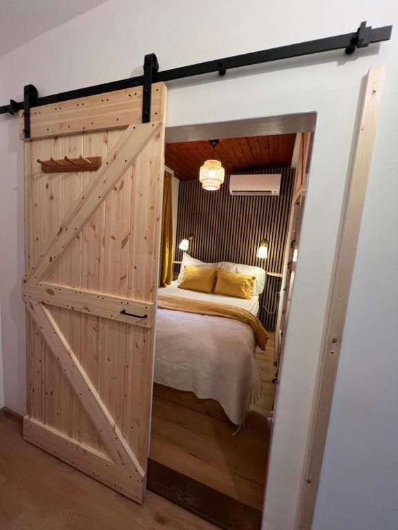 Cottage by the Lake - Apartment