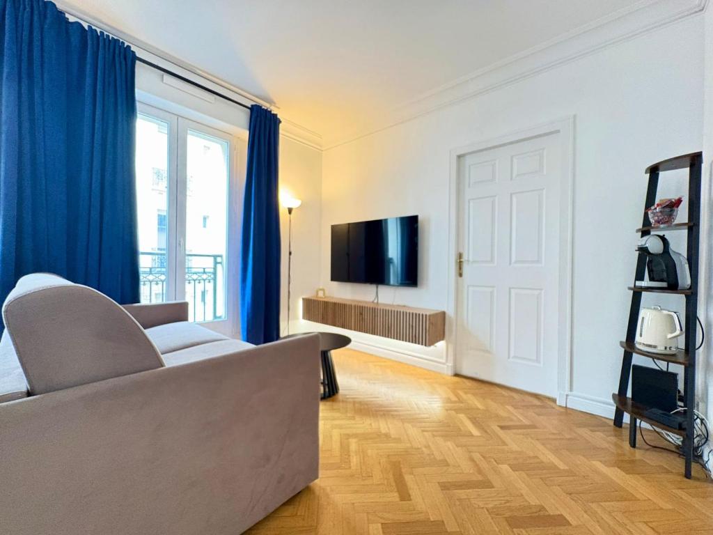 Photo de la galerie de l'établissement Lauriston - 75016 - Paris Trocadéro - Tour Eiffel, à Paris