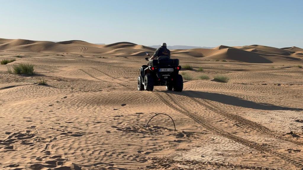 Gestir sem dvelja á Bivouac La Dune Blanche