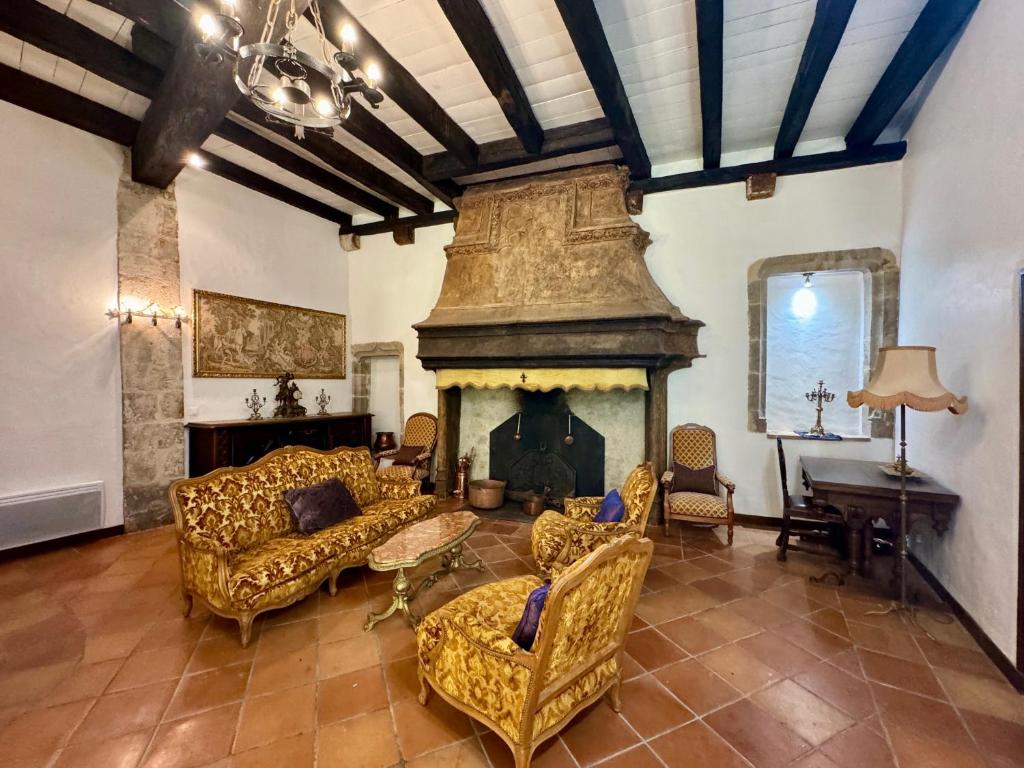 Posezení v ubytování Maison du Roy / Royal Chambers