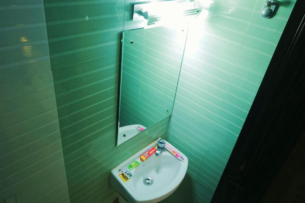 Koupelna v ubytování Hotel Shaurya