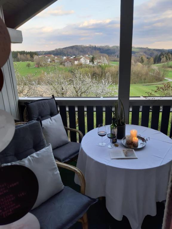 Balkón nebo terasa v ubytování 5 Sterne Ferienwohnung Alpenblick nur für Urlaubsgäste