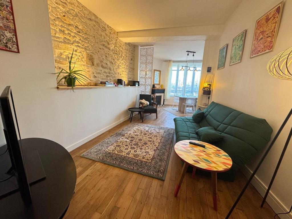Photo de la galerie de l'établissement Appartement avec vue sur la Loire, à Nevers