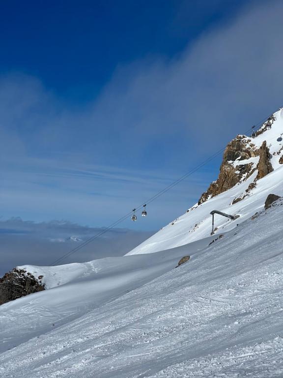 Dernier étage avec vue sur les montagnes Emplacement Exceptionnel au cœur de Val Thorens Ski aux pieds Prestations incluses v zimě