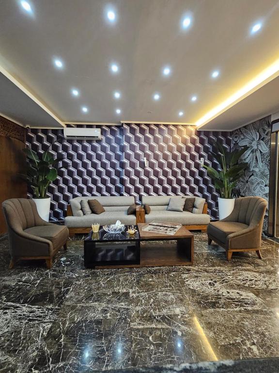 Posezení v ubytování Matar Residence - Spacious Hotel Suites in Beirut