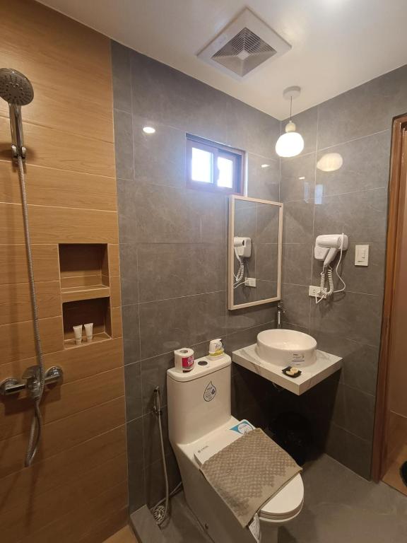 Koupelna v ubytování Beehive El Nido