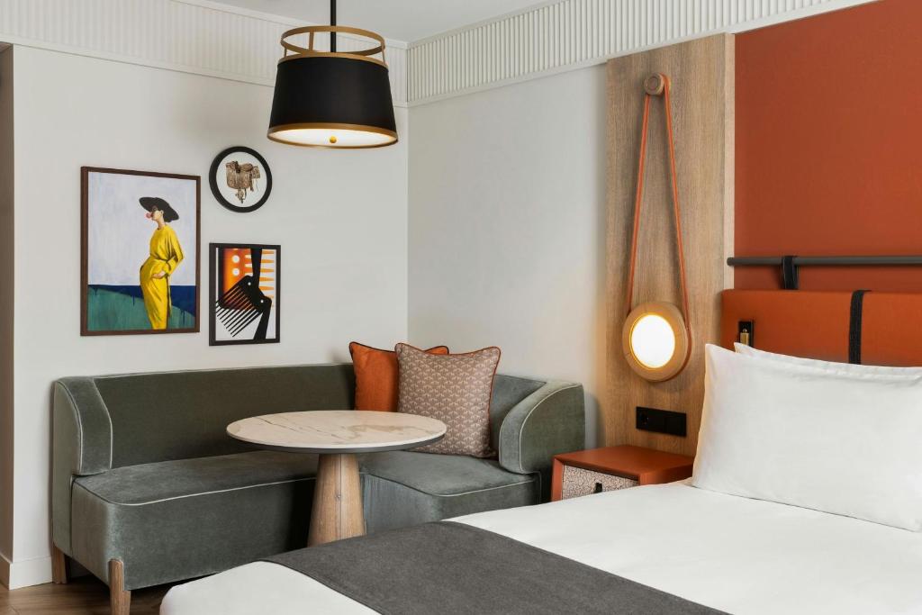 Imperial Riding School, Autograph Collection - Resim 38