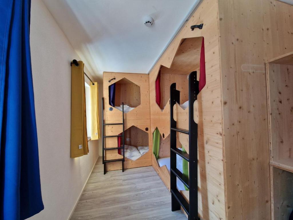 Fotografia z galérie ubytovania Stanton Hostel v destinácii Sankt Anton am Arlberg