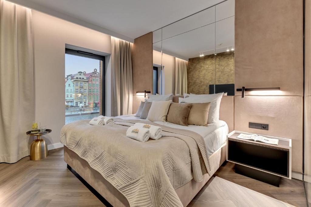 DEO PLAZA Premium Suites & Riverside by Downtown Apartments - 13