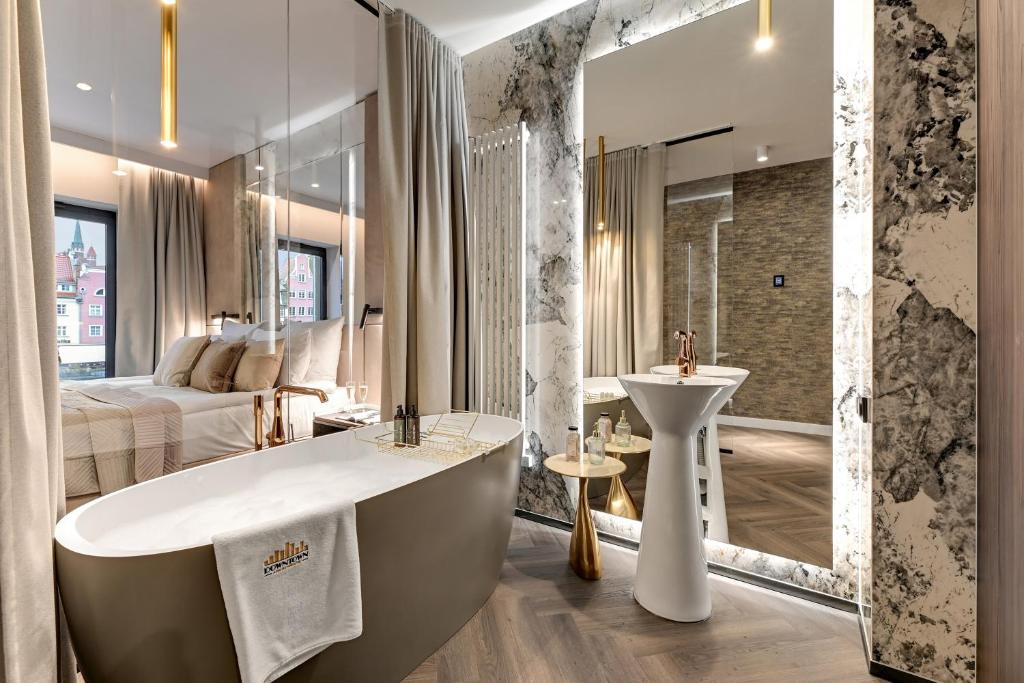 DEO PLAZA Premium Suites & Riverside by Downtown Apartments - 19