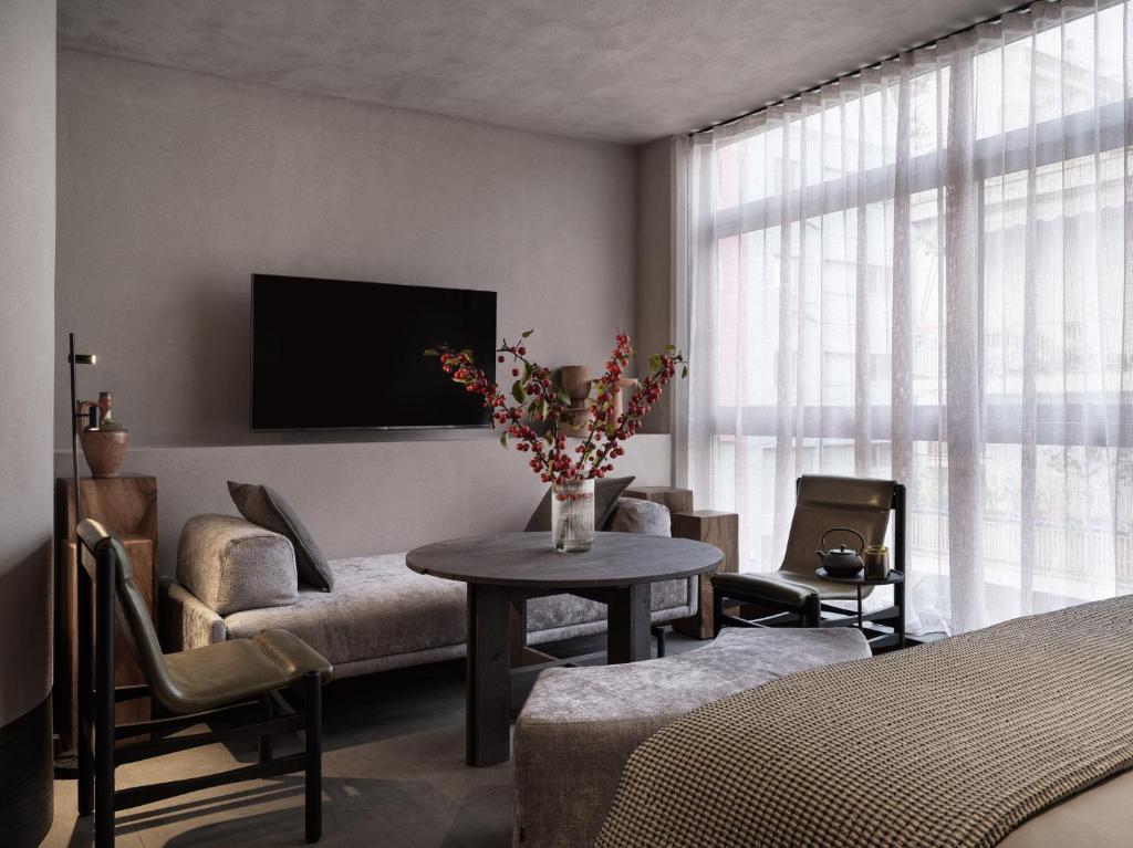 Monastik Living in Athina - Resim 4