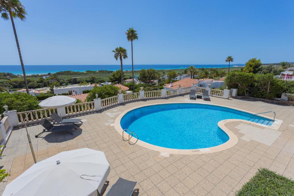 Πισίνα στο ή κοντά στο Villa Bautista
