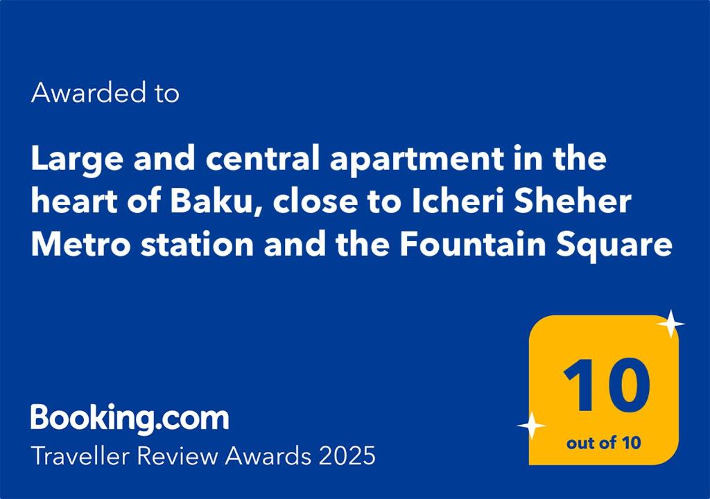 バクーにあるLarge and central apartment in the heart of Baku, close to Icheri Sheher Metro station and the Fountain Squareの黄色の中心のバレリンの近くにある