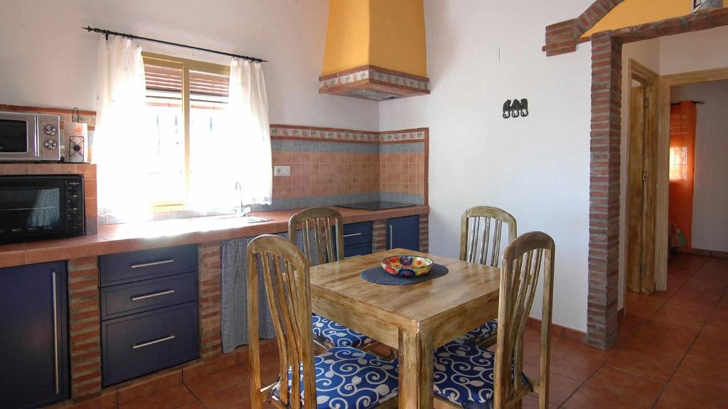 Kuchyňa alebo kuchynka v ubytovaní Cortijo Mirador Casitas Select