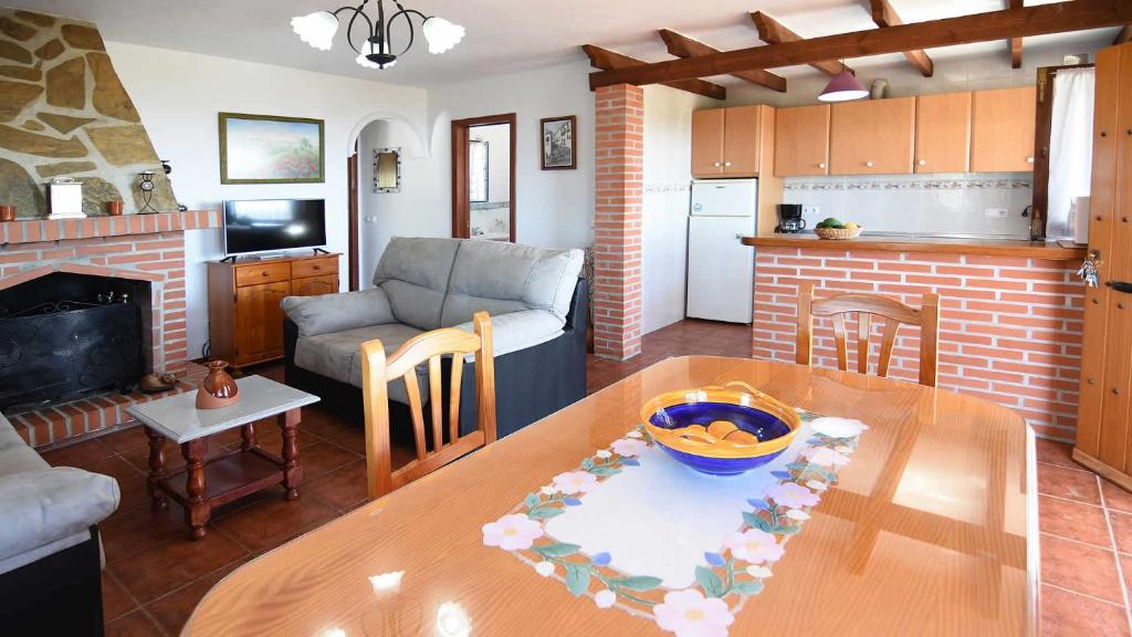 A kitchen or kitchenette at Casa Carrerilla