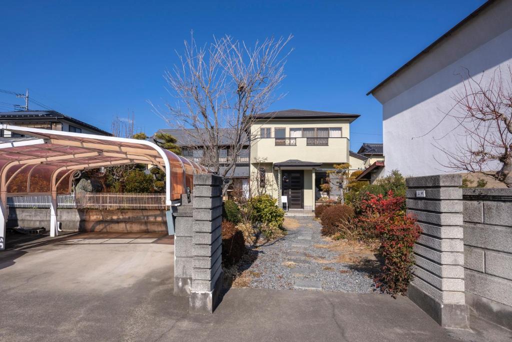 B&Bが所在する建物