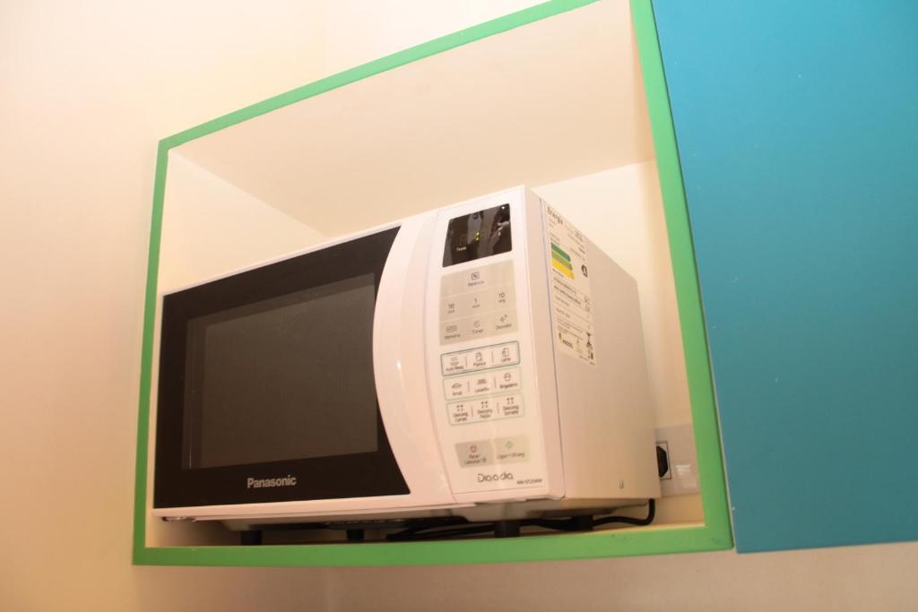 Uma TV ou centro de entretenimento em Vila Alemã