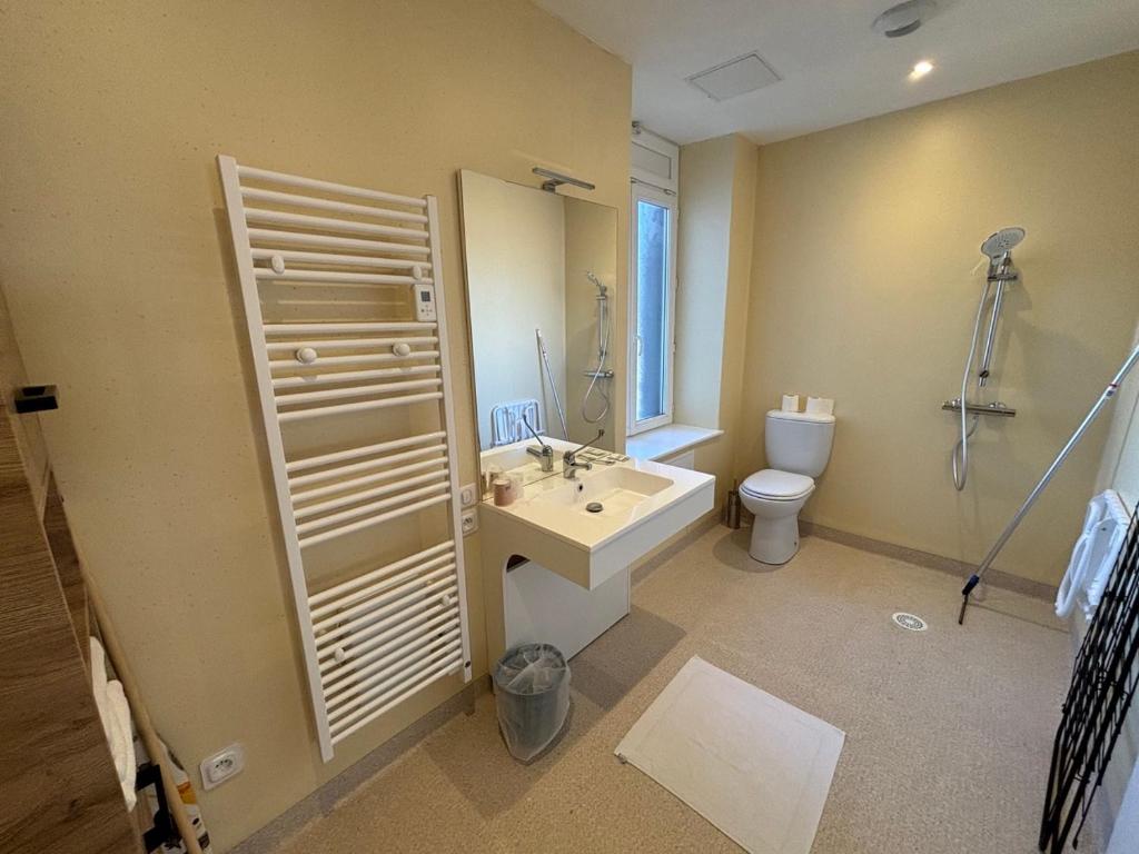 Hotel des voyageurs Chez Betty - Studio - Disability Access