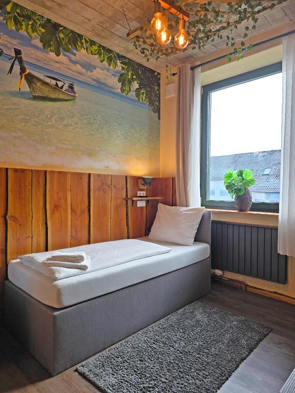 Hannover - PHIL & MAX Hotels und Apartments Airport - Resim 41