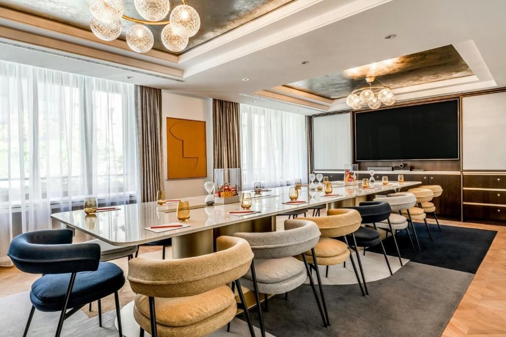 Neues Schloss Privat Hotel Zurich, Autograph Collection - Resim 38