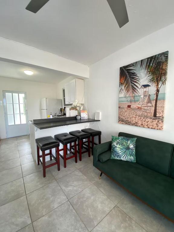 Kuchyň nebo kuchyňský kout v ubytování Tropical Getaway