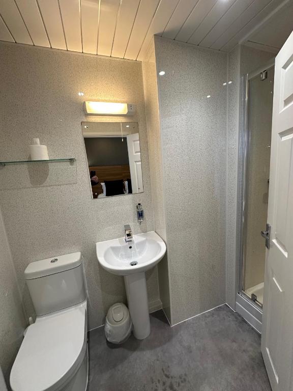 The Chocolate Box Guest House - Resim 41