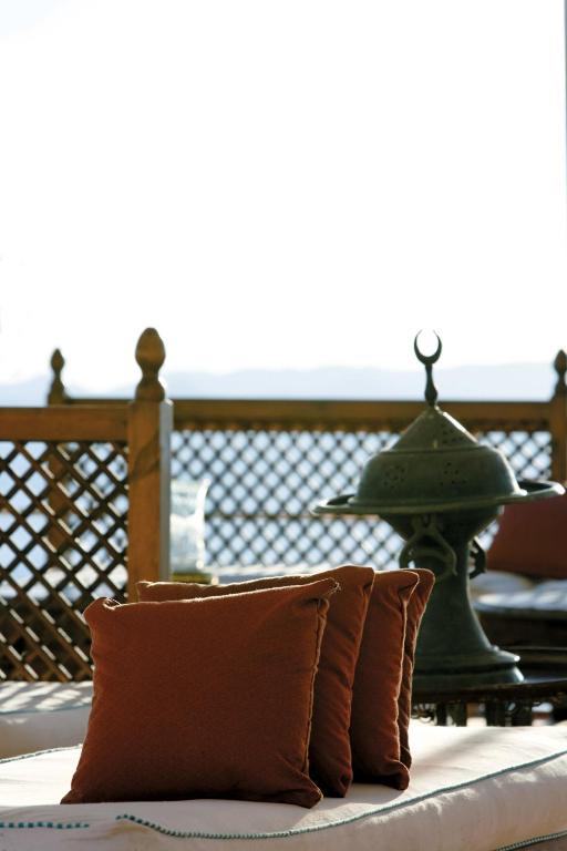Posezení v ubytování Mövenpick Prince Abbas Lake Nasser Cruise, Every Monday Four Nights From Aswan, Every Friday Three nights From Abu-Simbel - Including Excursions and Sightseeing