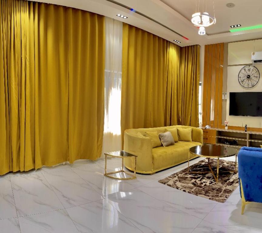 Posezení v ubytování Lisa Suites Hotel