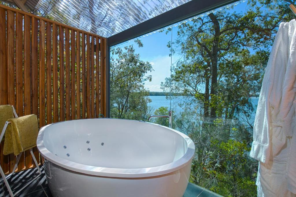 Eumarella Shores Noosa Lake Retreat - Cabaña De Lujo