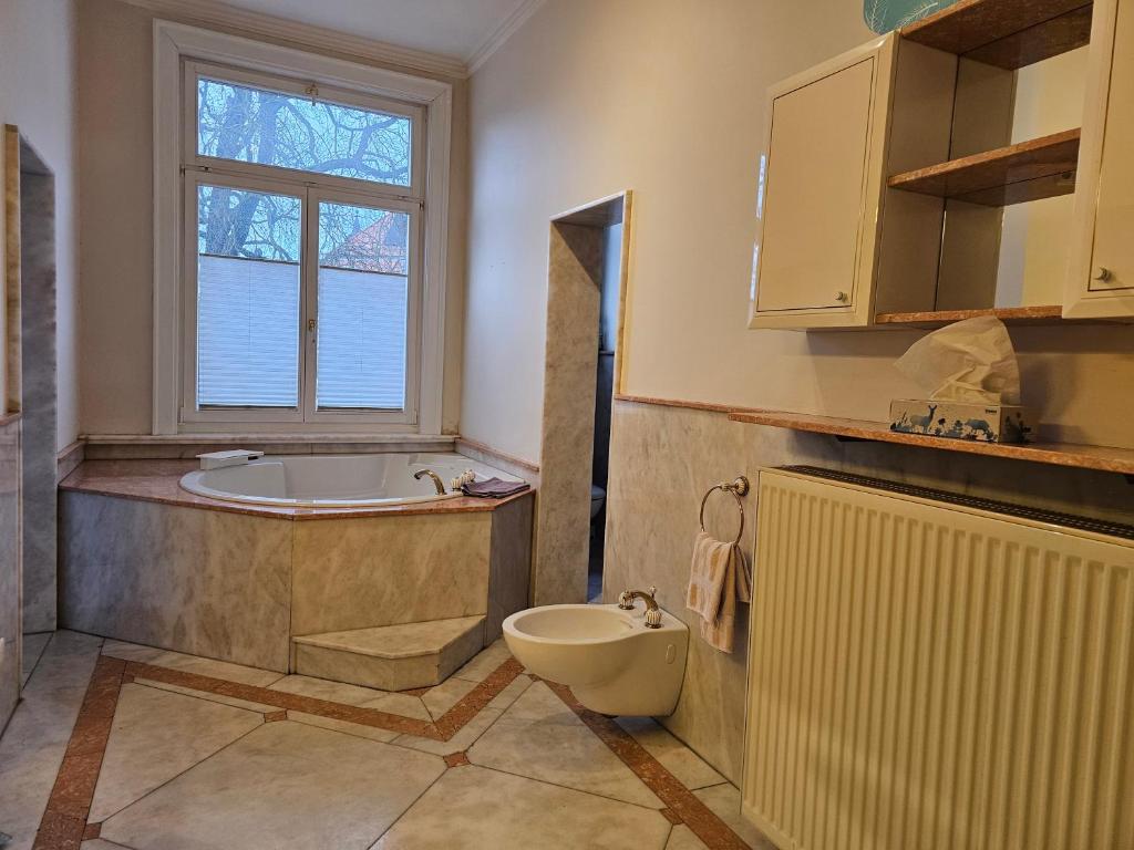 Koupelna v ubytování Cityappartement am Theaterplatz