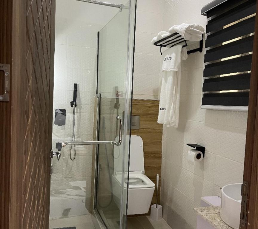 Koupelna v ubytování Lisa Suites Apart-Hotel