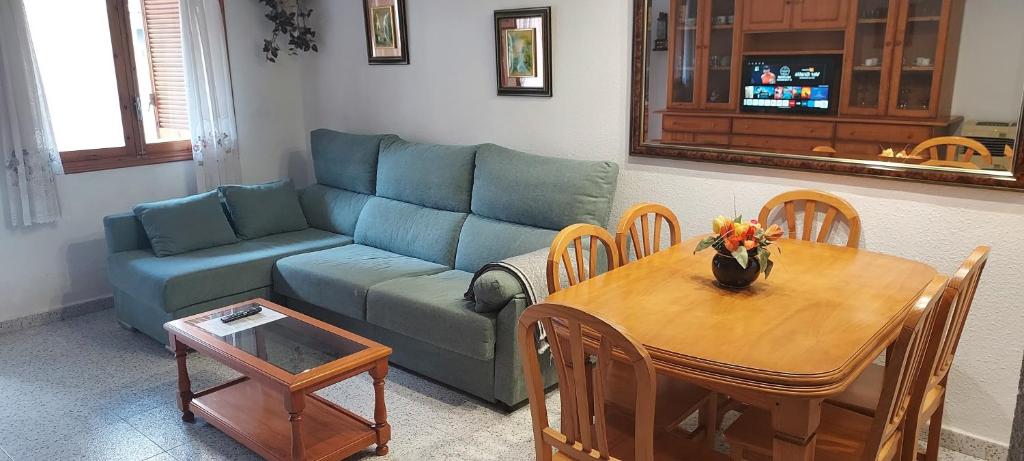 Zona de estar de Bungalow Catral 20 en Santa Pola