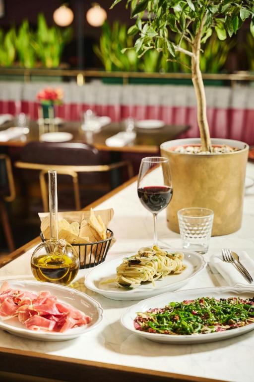 Sheraton Grand Warsaw - Resim 12