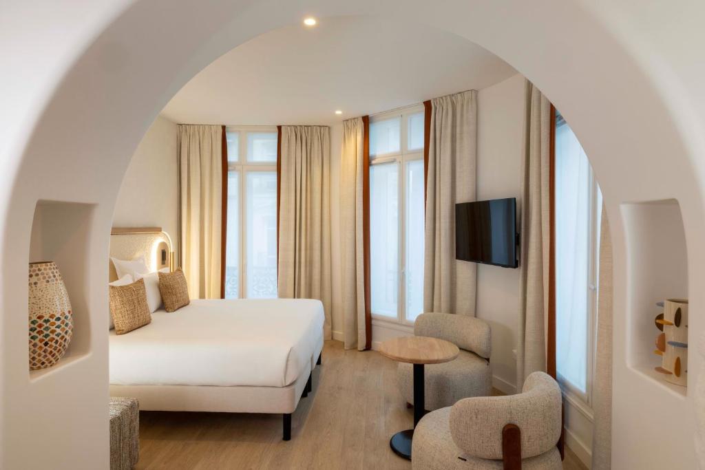 Madame Drouot & Spa - Opera - Resim 1