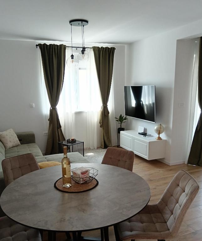Apartman V