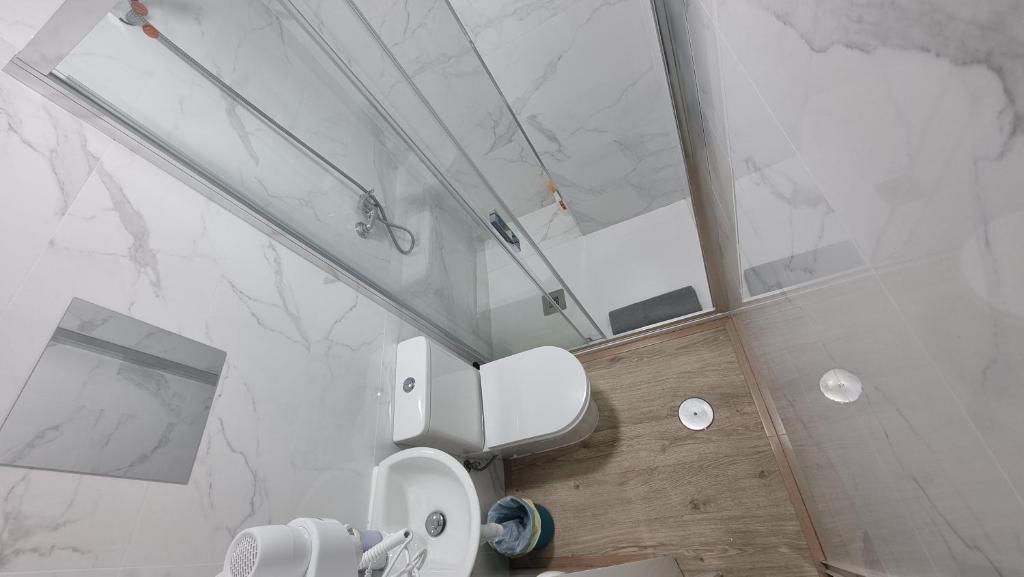 A bathroom at Mini Estudio Lovely Chueca